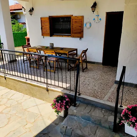 Villa Demetra - Or Just At